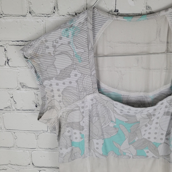 LULULEMON | floral polkadot cap sleeve sheer workout athletic top - Picture 2 of 6